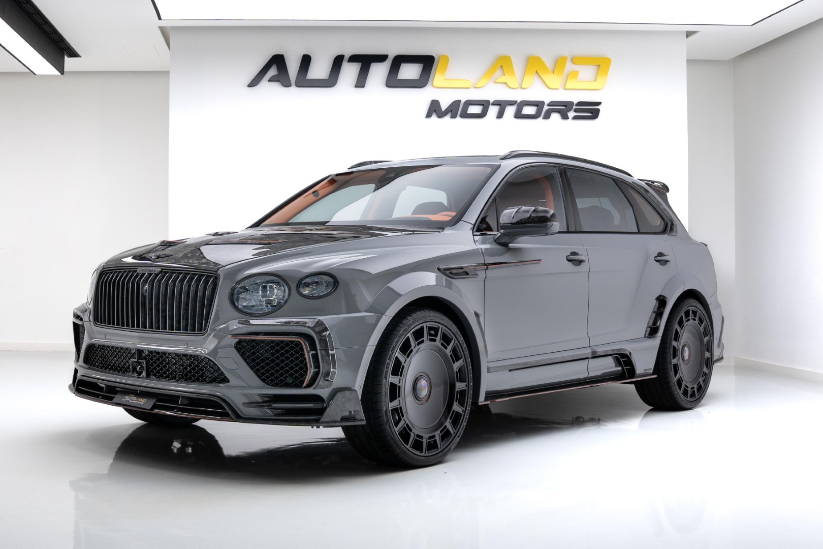 2025 BENTLEY BENTAYGA MANSORY | NAIM AUDIO SYSTEM | SPORT EXHAUST | FULL CARBON